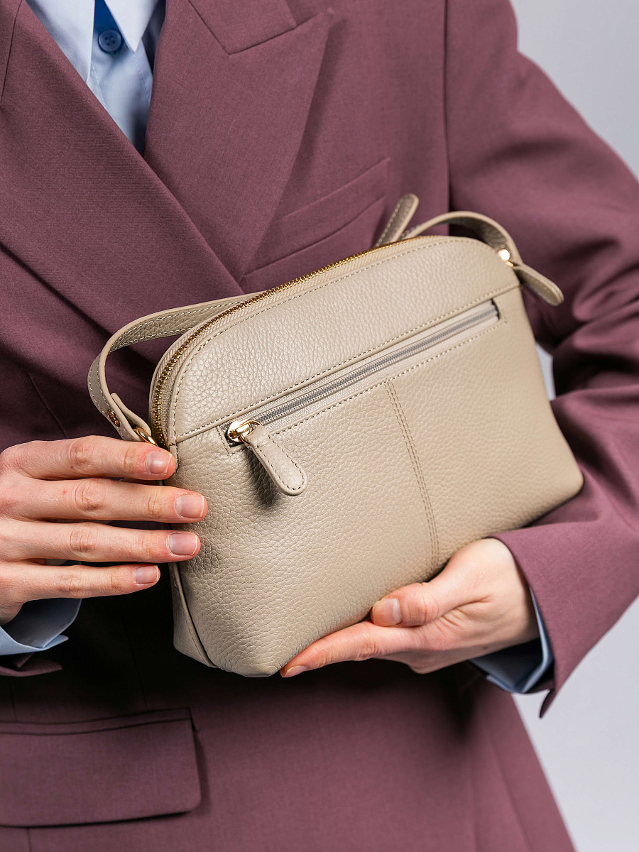 Женская сумка Dr. Koffer из натуральной кожи бежевая