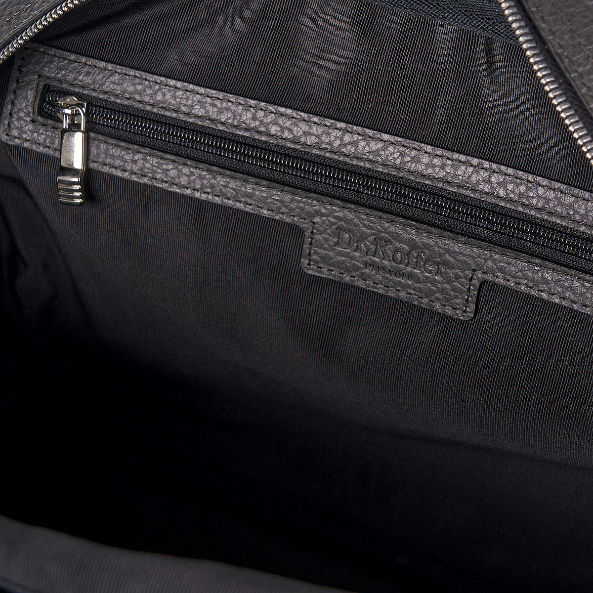 Сумка дорожная Dr.Koffer из натуральной кожи серая