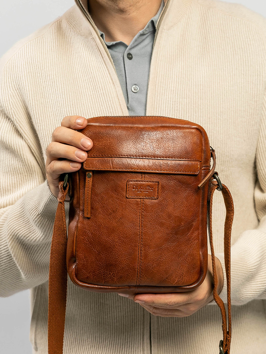 Сумка через плечо Dr.Koffer из натуральной кожи коричневая