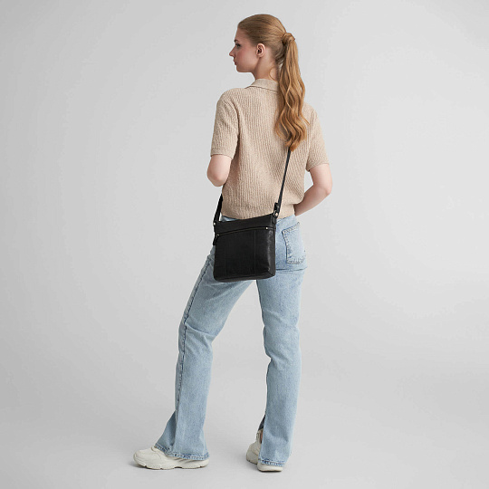 Сумка через плечо Dr.Koffer из натуральной кожи черная