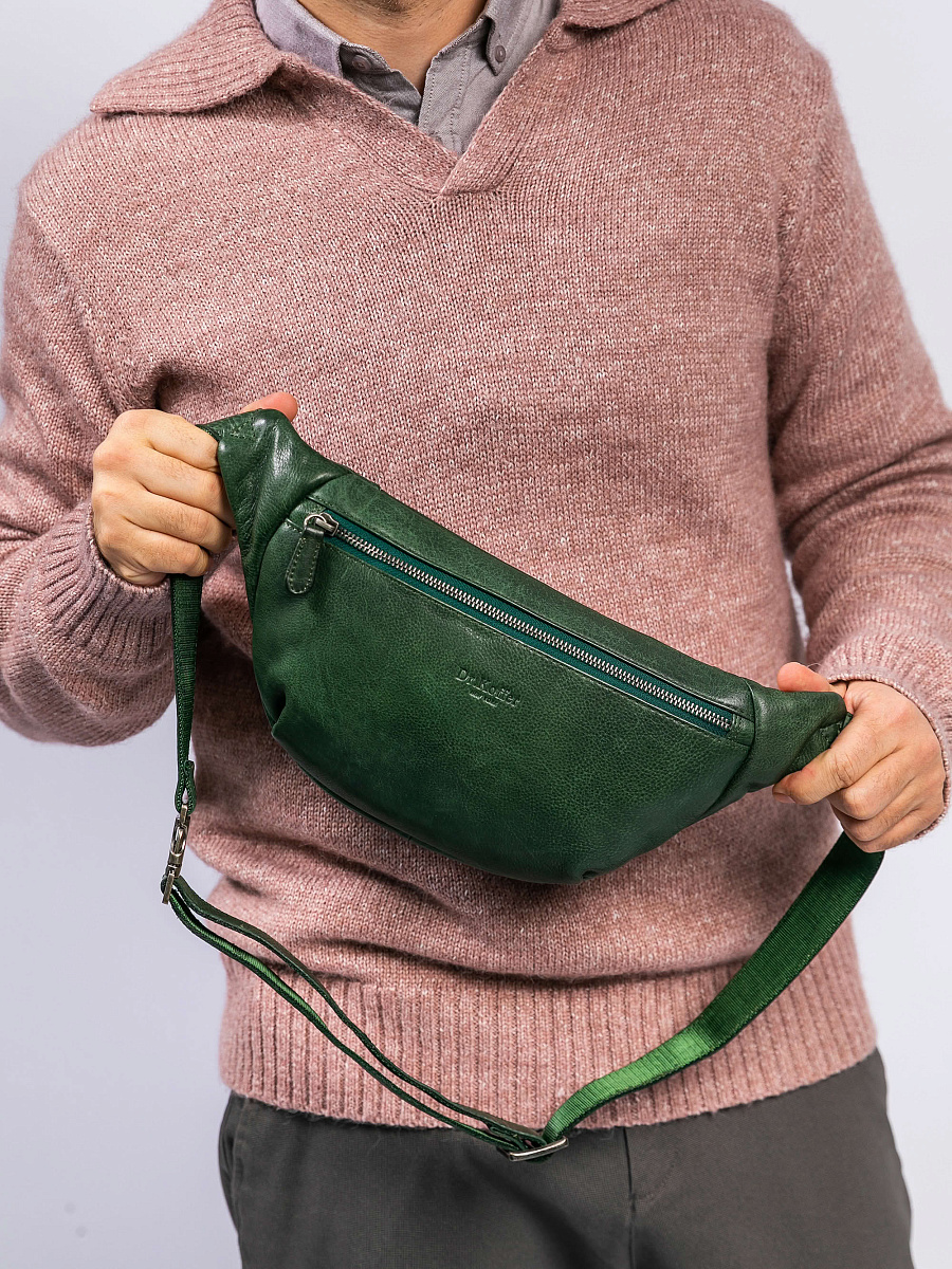 Сумка на пояс Dr. Koffer из натуральной кожи зеленая