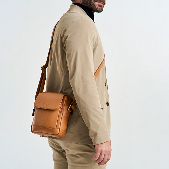 Сумка через плечо Dr.Koffer из натуральной кожи коричневая