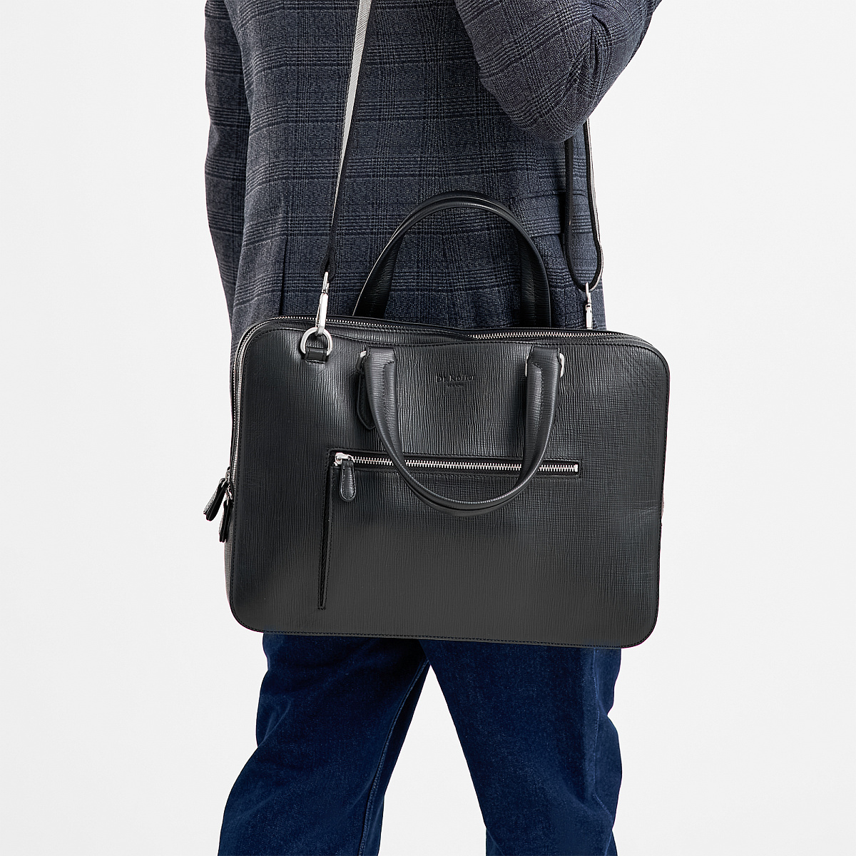 Деловая сумка Dr.Koffer из натуральной кожи черная