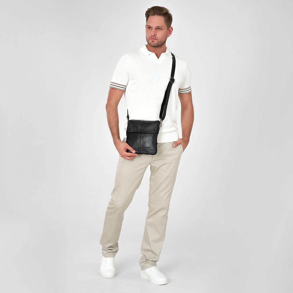 Сумка через плечо Dr.Koffer из натуральной кожи черная