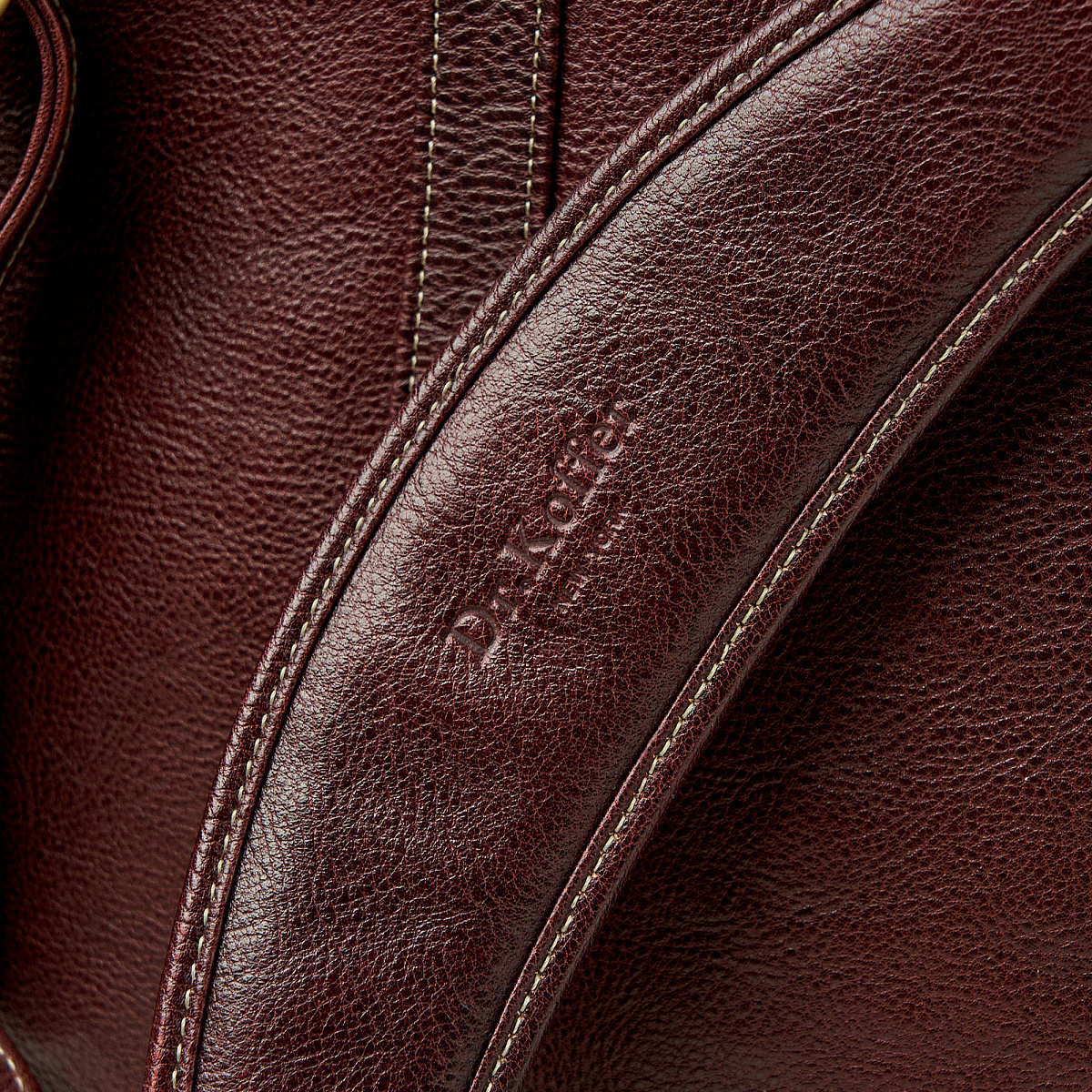 Сумка дорожная Dr.Koffer из натуральной кожи коричневая