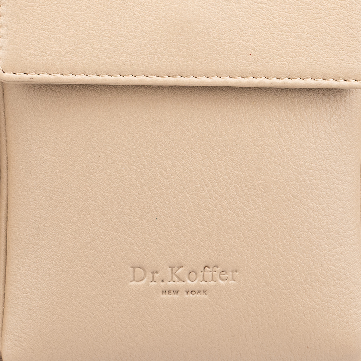 Сумка через плечо Dr.Koffer из натуральной кожи бежевая