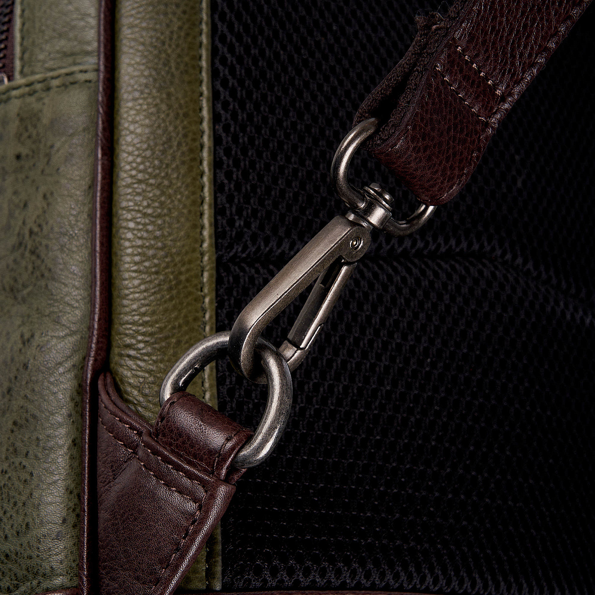 Рюкзак Dr.Koffer из натуральной кожи зеленый