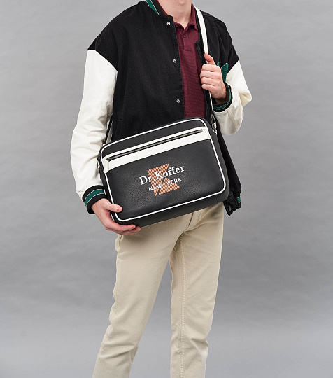 Сумка через плечо Dr.Koffer из натуральной кожи черная