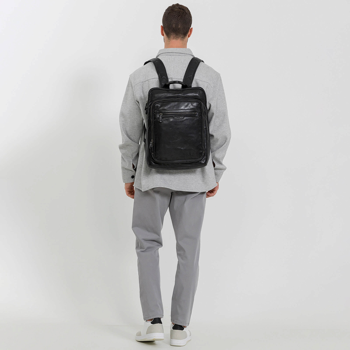 Рюкзак Dr.Koffer из натуральной кожи черный