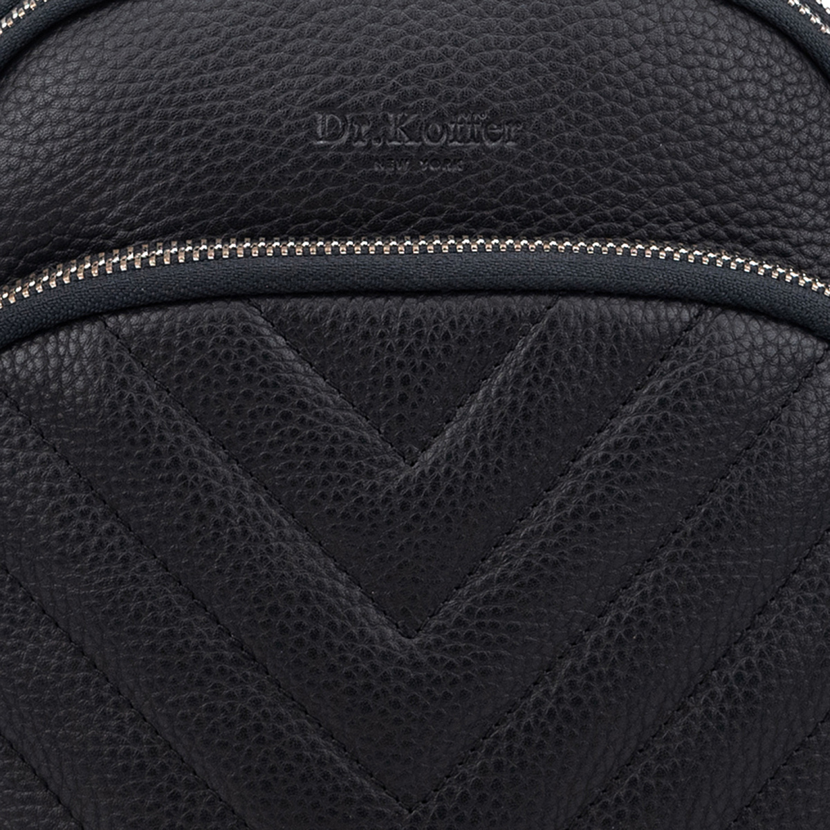 Рюкзак Dr.Koffer из натуральной кожи черный