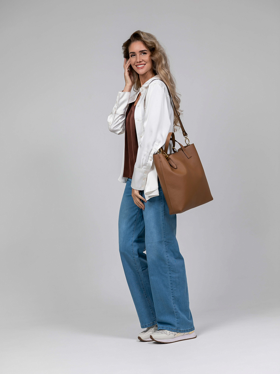 Женская сумка Dr.Koffer из натуральной кожи коричневая