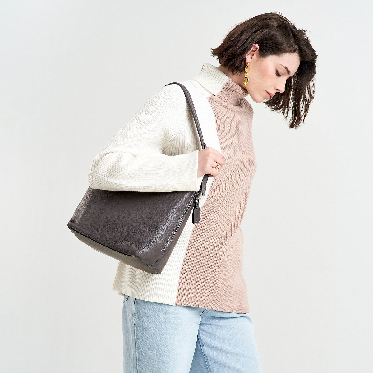 Женская сумка Dr. Koffer из натуральной кожи серая