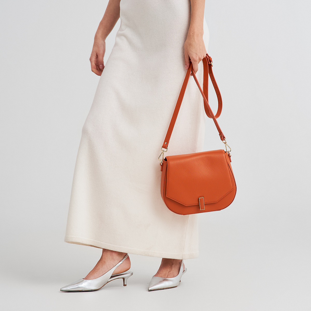 Женская сумка  Dr. Koffer из натуральной кожи оранжевая