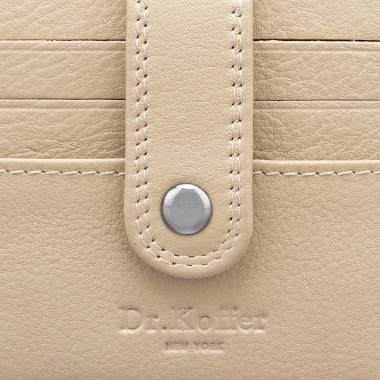 Кредитница Dr.Koffer из натуральной кожи бежевая