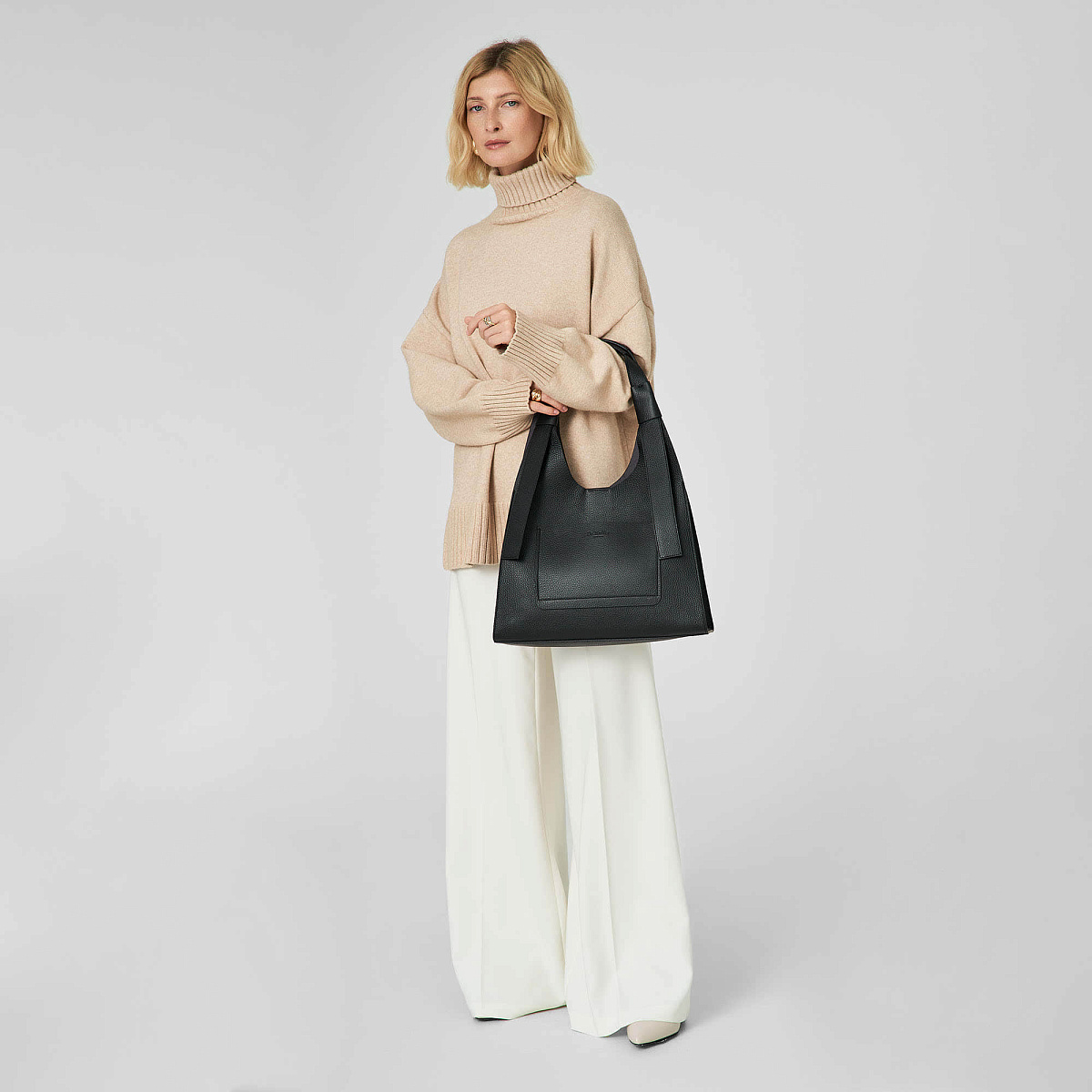 Женская сумка Dr. Koffer из натуральной кожи черная