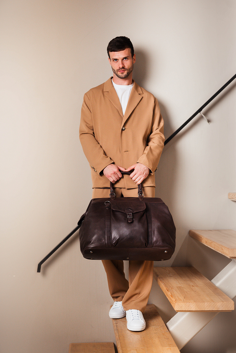 Сумка дорожная Dr.Koffer из натуральной кожи коричневая