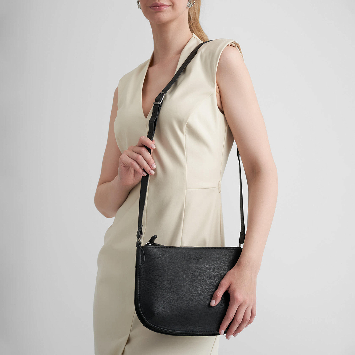 Женская сумка Dr.Koffer из натуральной кожи чёрная