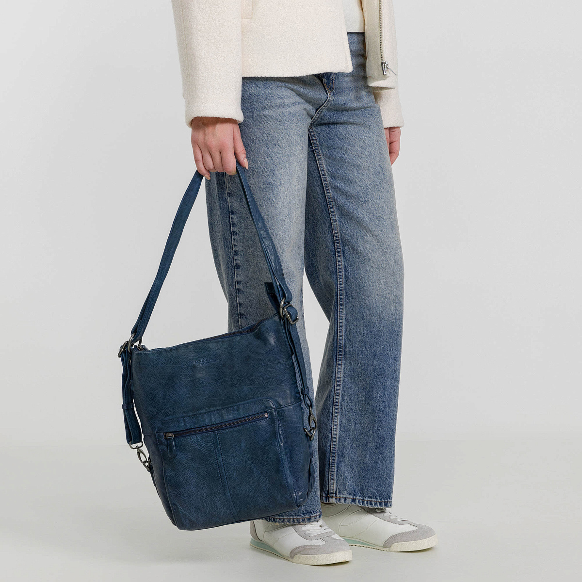 Сумка через плечо Dr.Koffer из натуральной кожи синяя