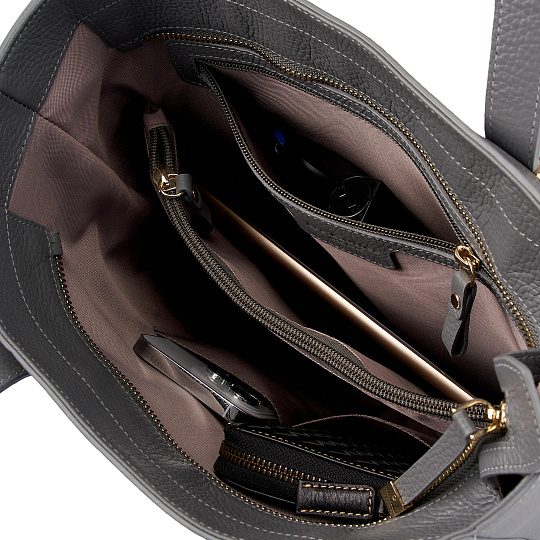 Женская сумка  Dr. Koffer из натуральной кожи серая