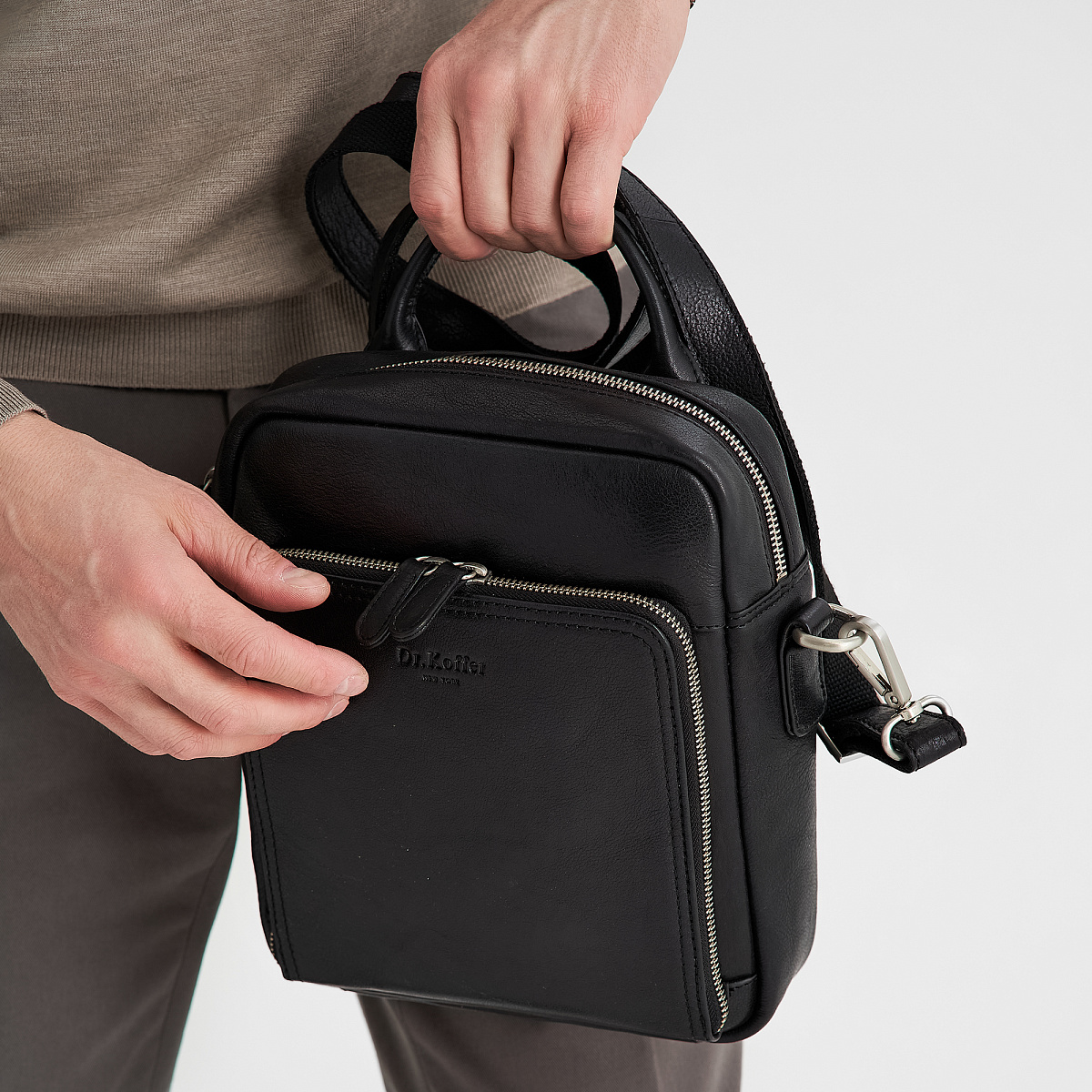 Сумка через плечо Dr.Koffer из натуральной кожи черная