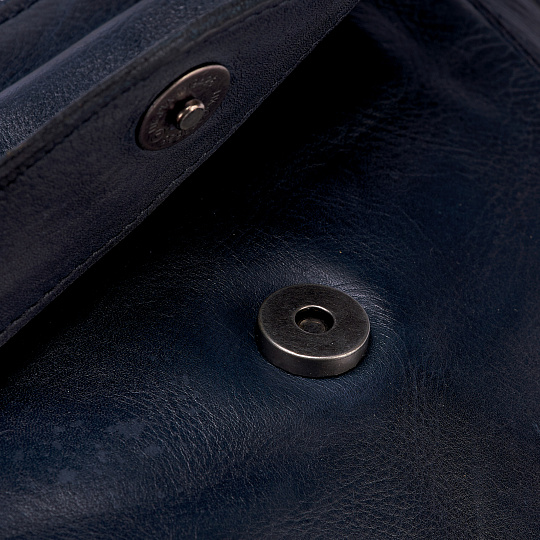 Сумка через плечо Dr.Koffer из натуральной кожи синяя