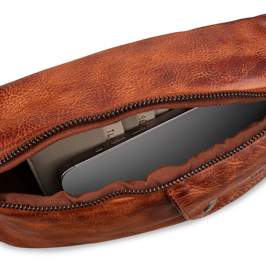 Сумка на пояс Dr. Koffer из натуральной кожи коричневая