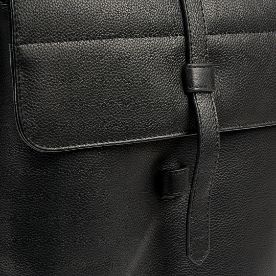 Рюкзак Dr.Koffer из натуральной кожи черный