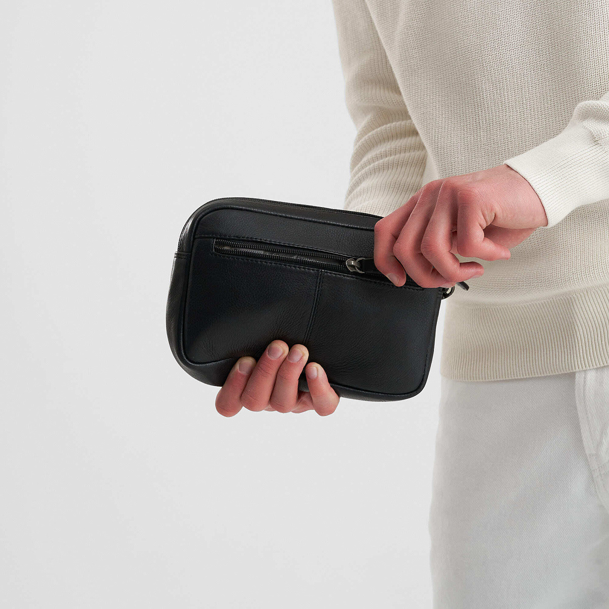 Сумка барсетка из натуральной кожи Dr. Koffer черная