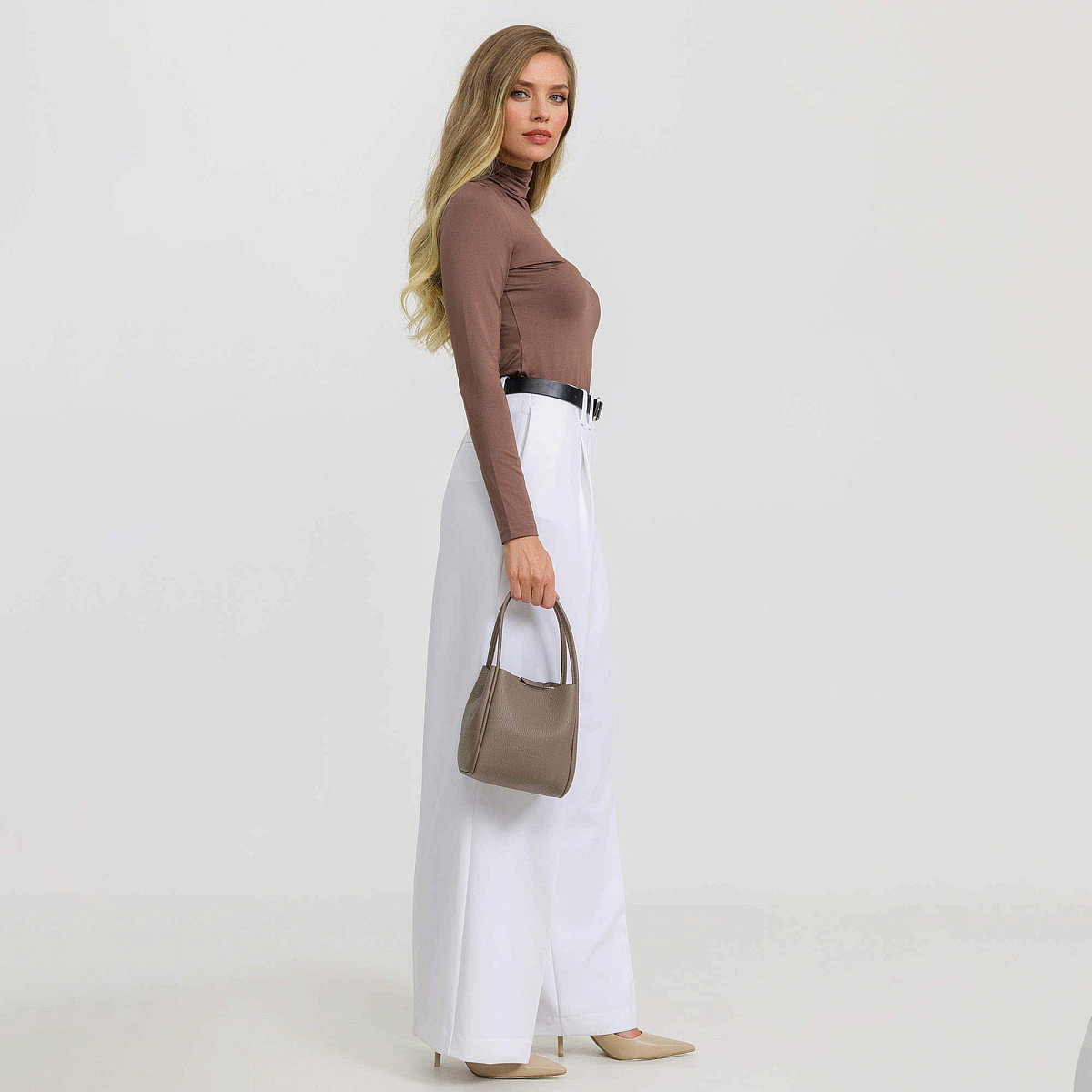 Женская сумка Dr. Koffer из натуральной кожи бежевая