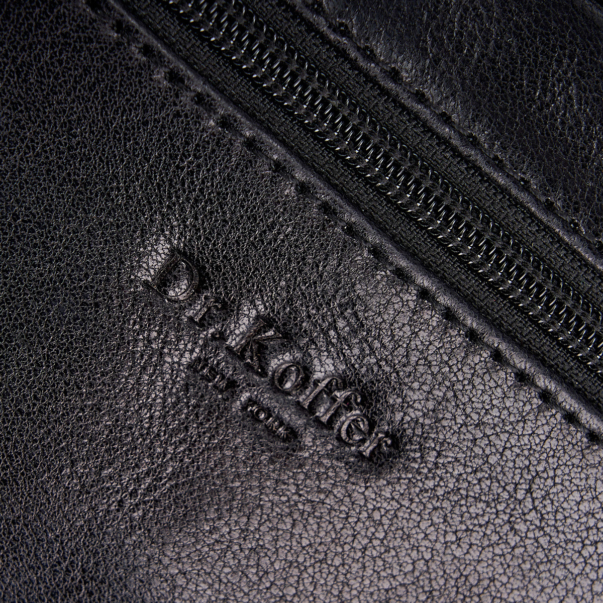 Сумка барсетка из натуральной кожи Dr. Koffer черная