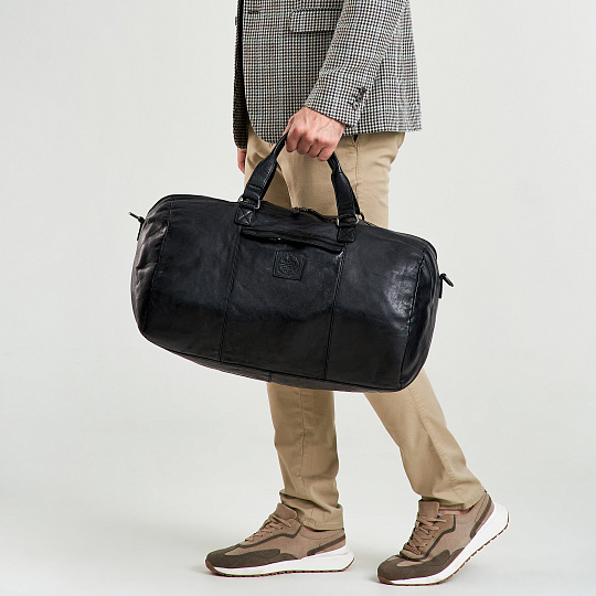 Сумка дорожная Dr.Koffer из натуральной кожи черная