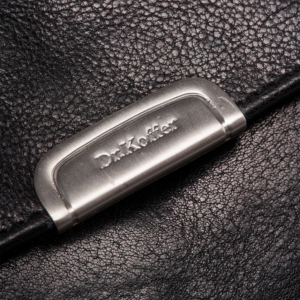 Сумка барсетка из натуральной кожи Dr. Koffer черная