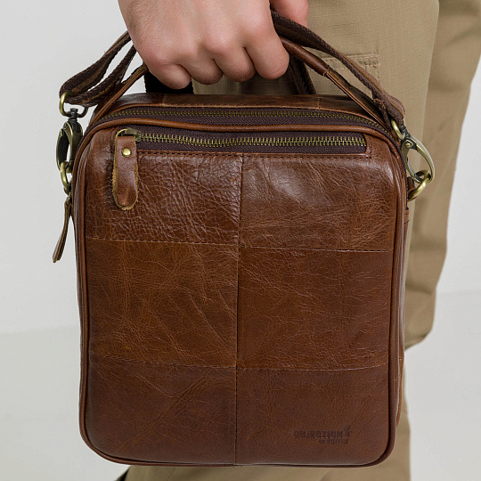 Сумка через плечо Dr.Koffer из натуральной кожи коричневая