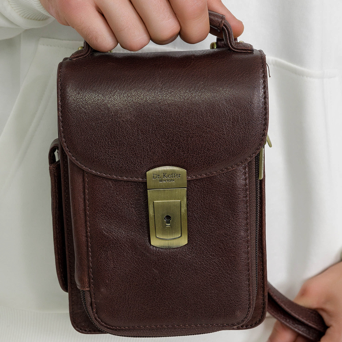 Сумка через плечо Dr.Koffer из натуральной кожи коричневая