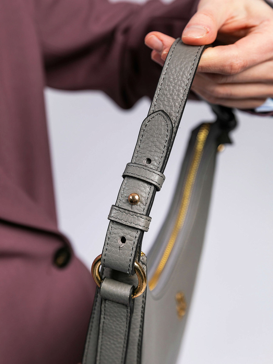 Женская сумка Dr. Koffer из натуральной кожи серая