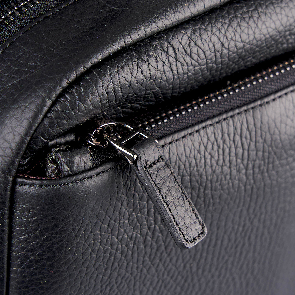 Рюкзак Dr. Koffer из натуральной кожи черный