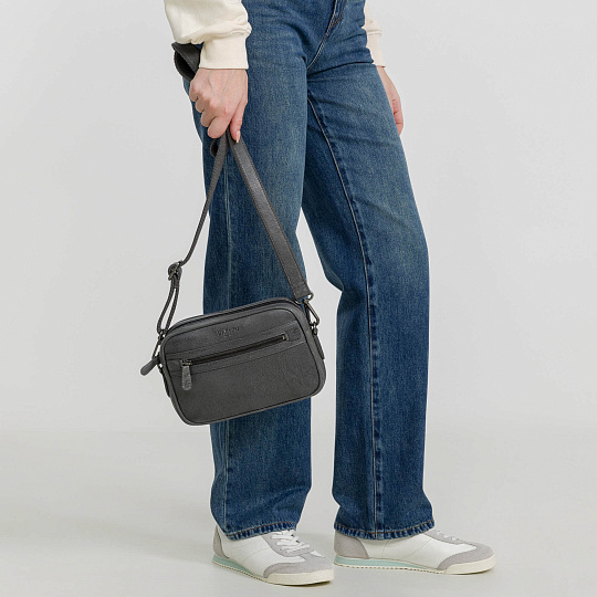 Сумка через плечо Dr.Koffer из натуральной кожи серая