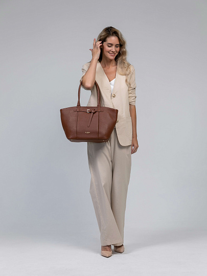 Женская сумка Dr.Koffer из натуральной кожи коричневая