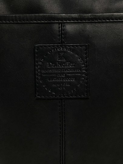 Сумка через плечо Dr.Koffer из натуральной кожи черная