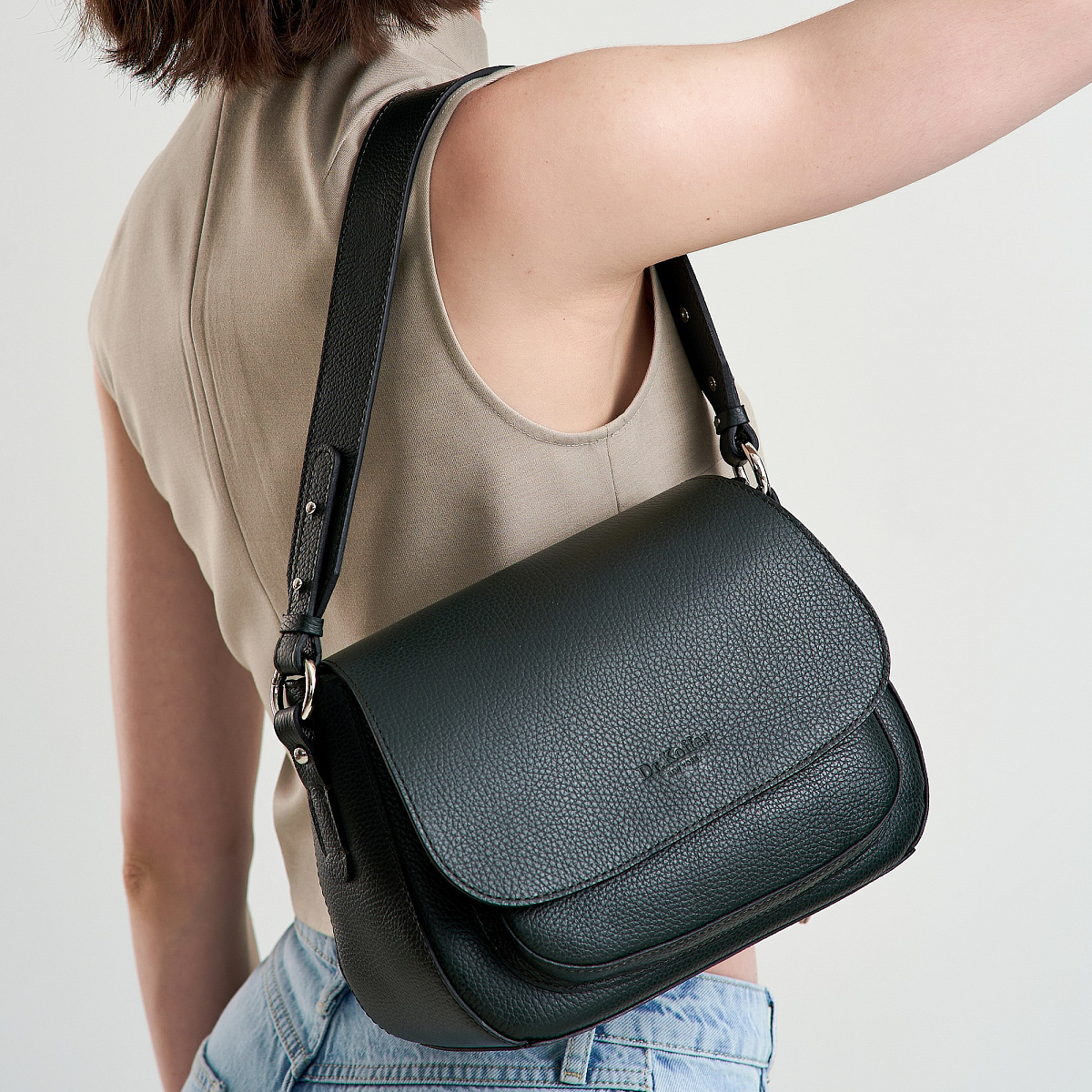 Женская сумка Dr. Koffer из натуральной кожи зеленая