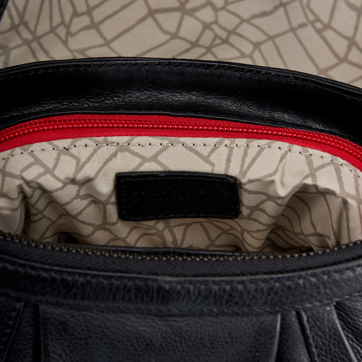 Рюкзак Dr.Koffer из натуральной кожи черный