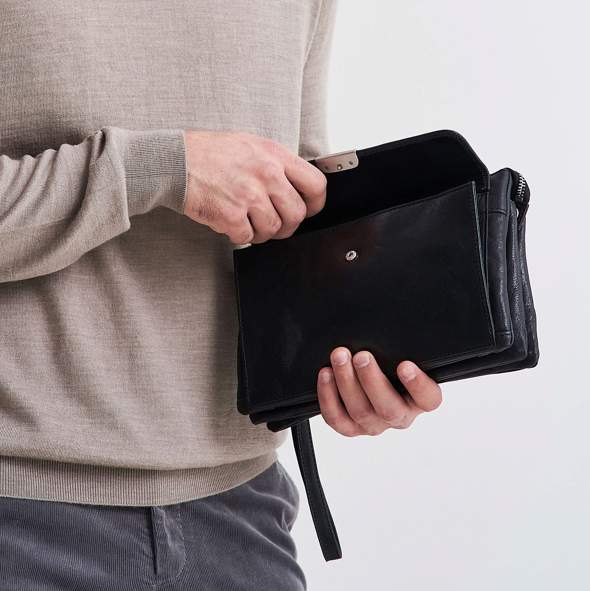 Сумка барсетка из натуральной кожи Dr. Koffer черная