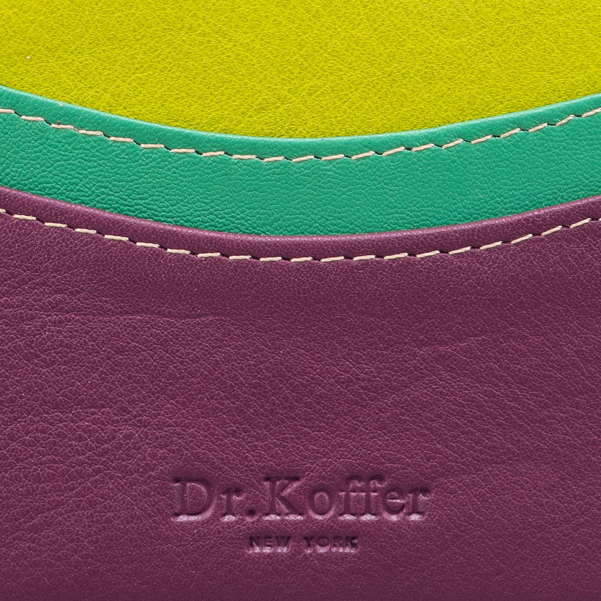 Кредитница Dr.Koffer из натуральной кожи фиолетовая