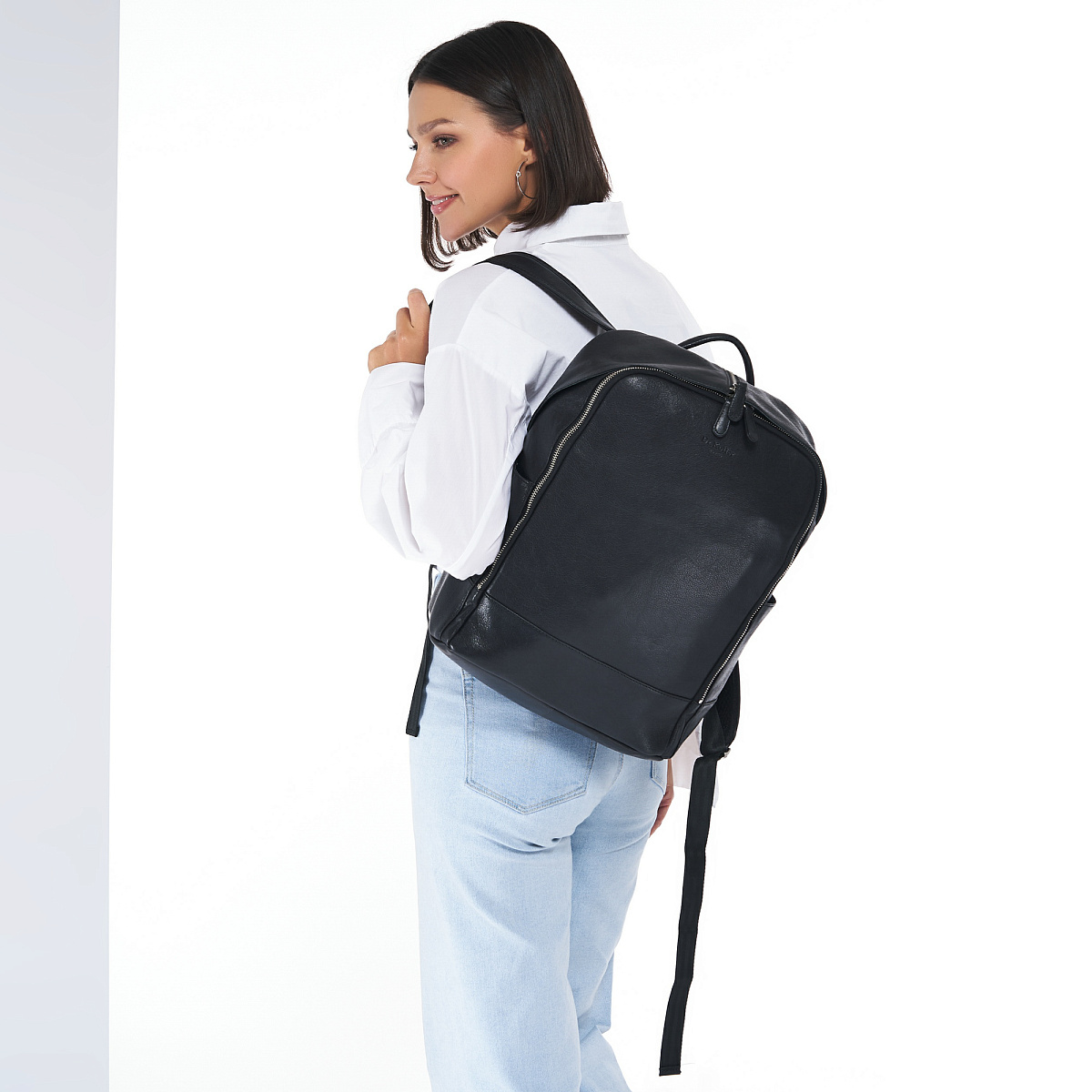 Рюкзак Dr.Koffer из натуральной кожи черный