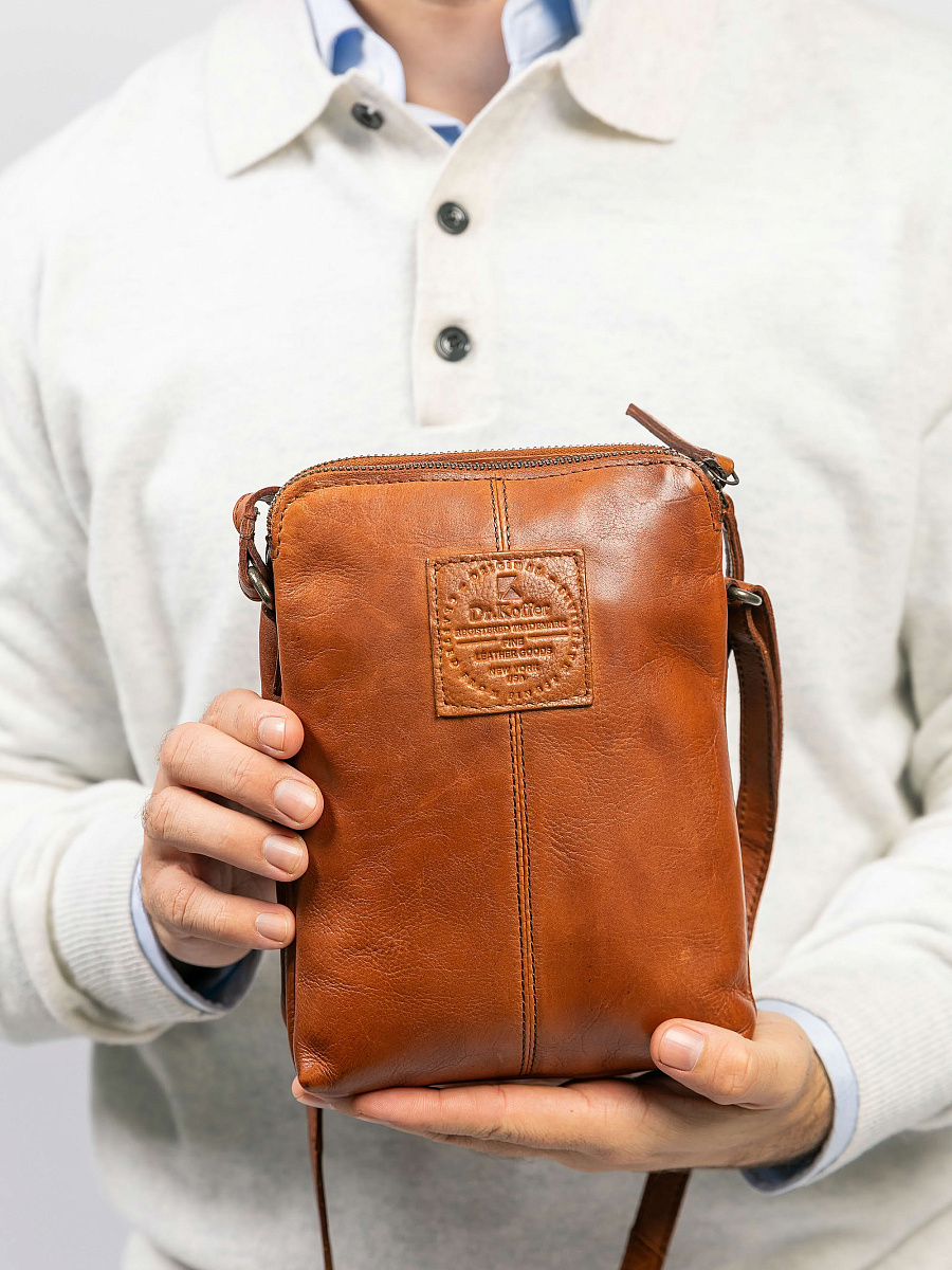 Сумка через плечо Dr.Koffer из натуральной кожи коричневая