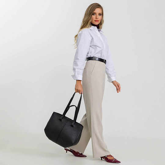 Женская сумка Dr. Koffer из натуральной кожи черная