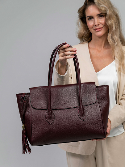 Женская сумка Dr.Koffer из натуральной кожи бордовая