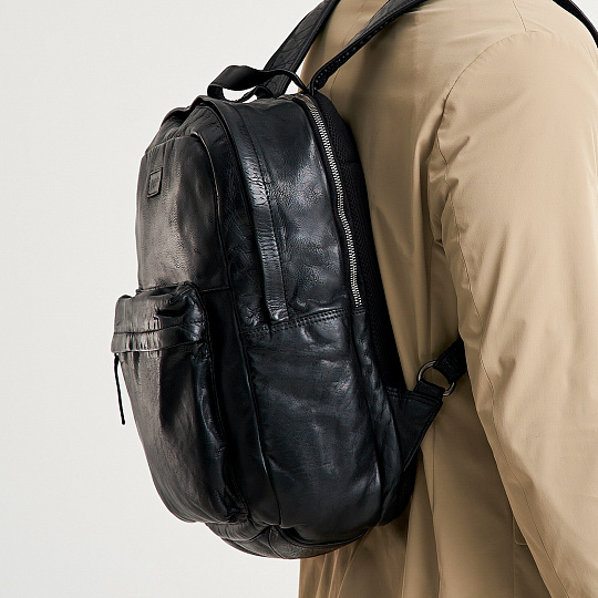 Рюкзак Dr.Koffer из натуральной кожи черный