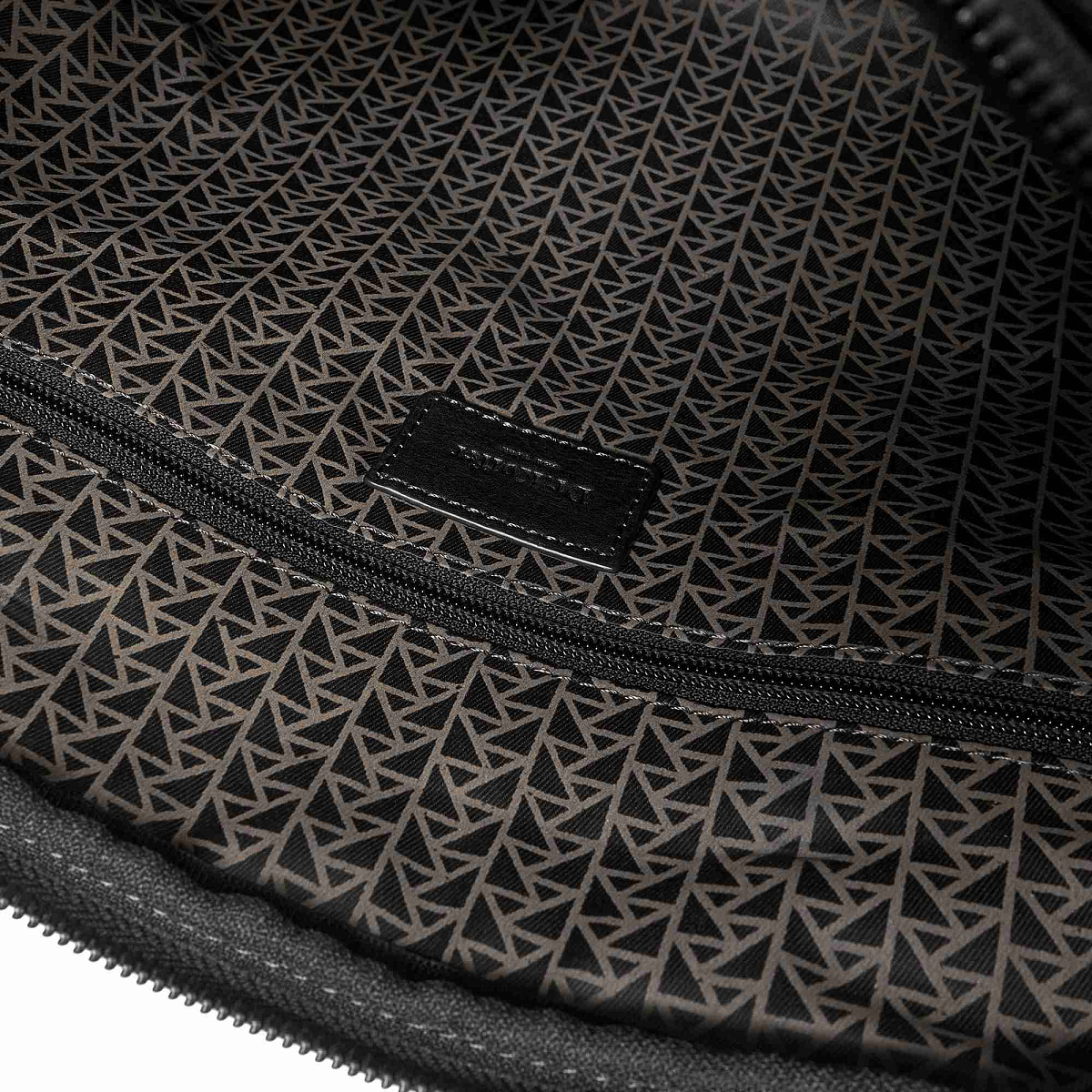 Деловая сумка Dr.Koffer из натуральной кожи черная