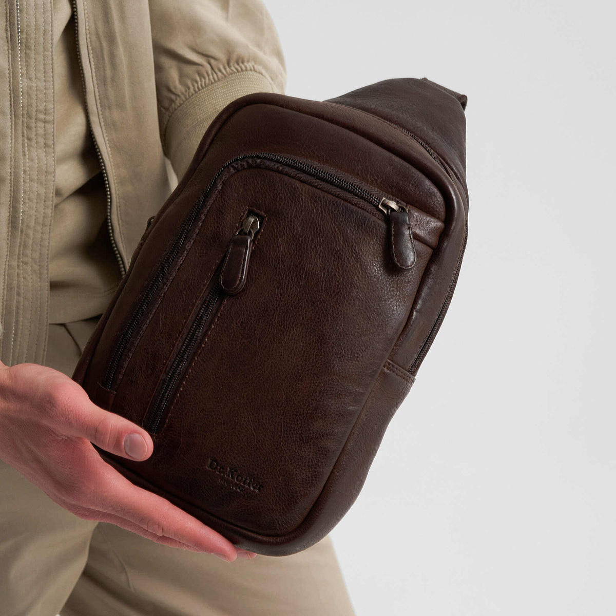 Рюкзак Dr.Koffer из натуральной кожи темно-коричневый